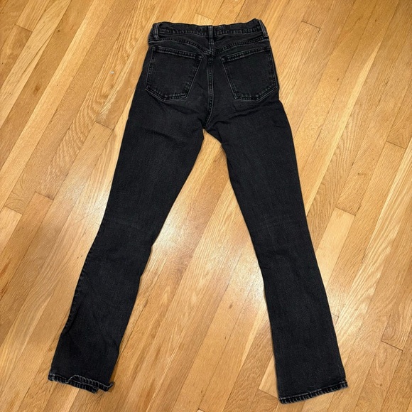 Abercrombie & Fitch The Skinny High Rise Jean - Picture 4 of 5